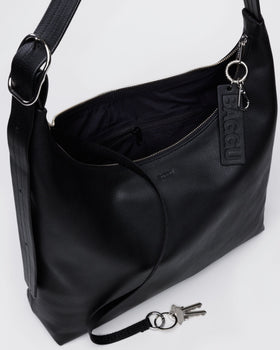 Recycled Leather Shoulder Bag T4