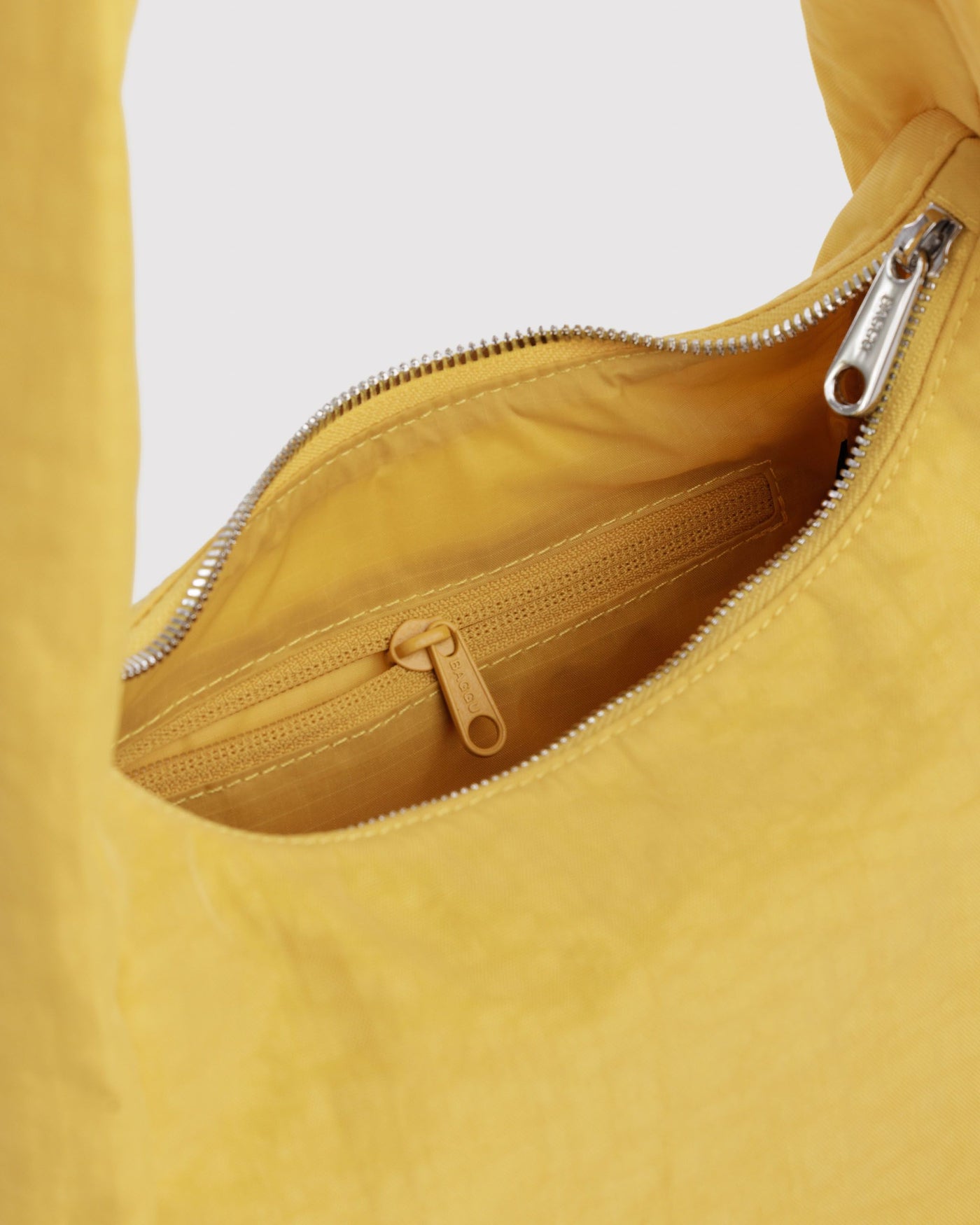 Small Nylon Meringue Bag U5