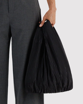 Pleated M4