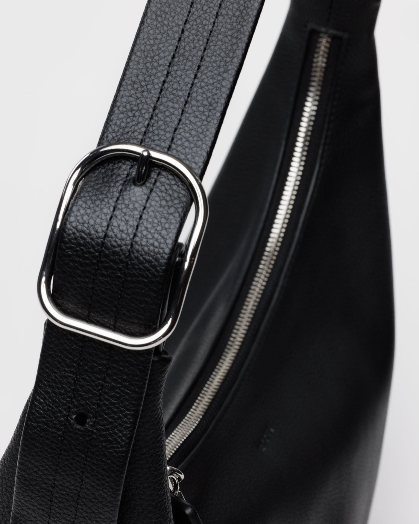 Recycled Leather Shoulder Bag T4