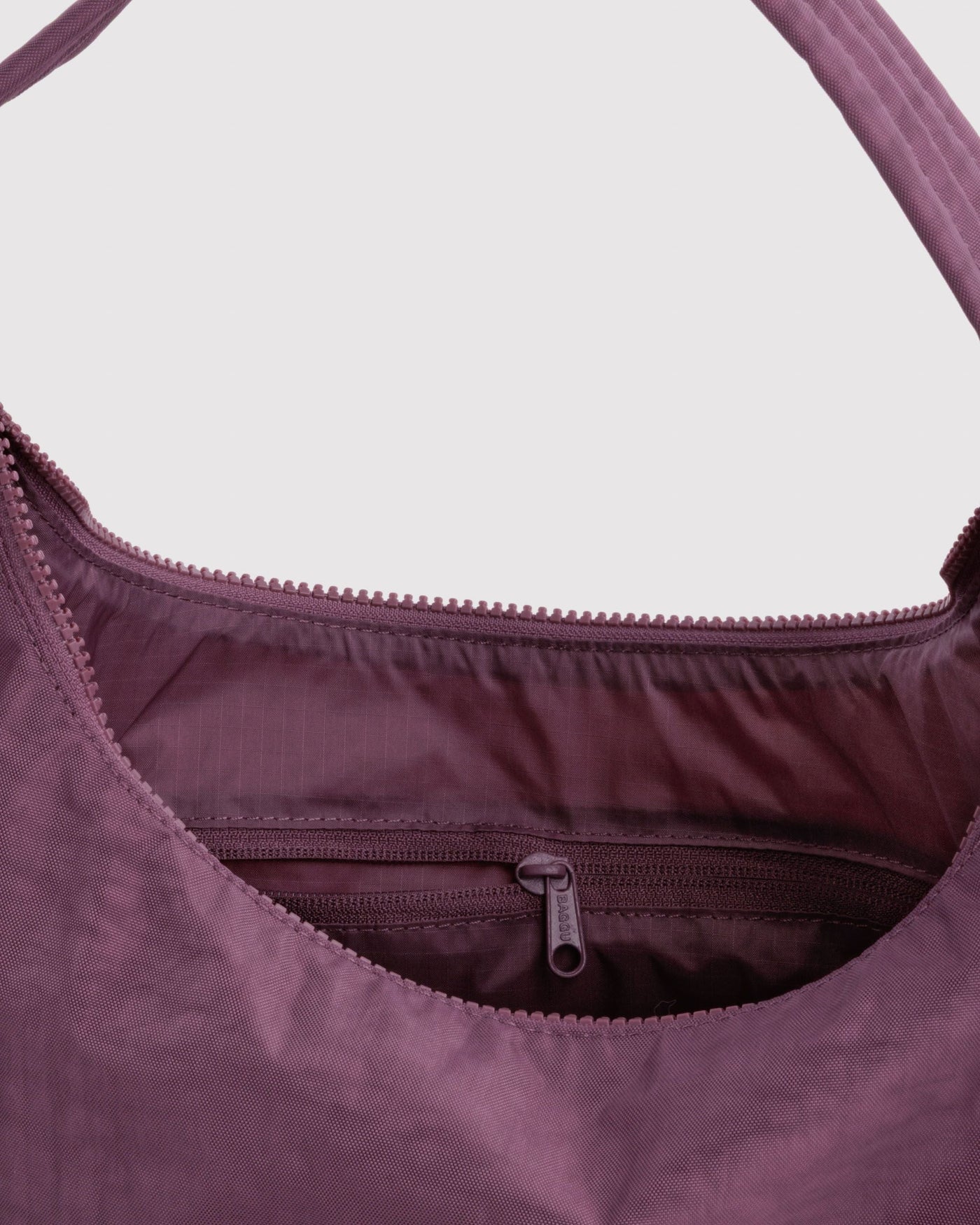Nylon Shoulder Bag X1